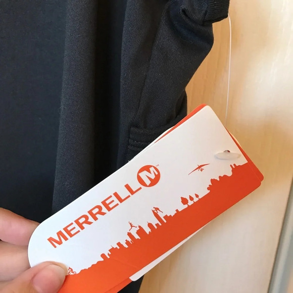 Merrell Women’s XL Black Emma Tank Top NWT - Picture 2 of 5